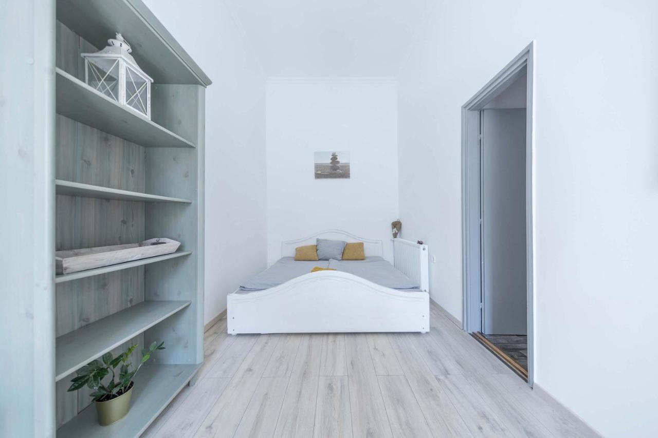 Souper Apartments Downtown-Kiraly Street Budapest Exterior photo